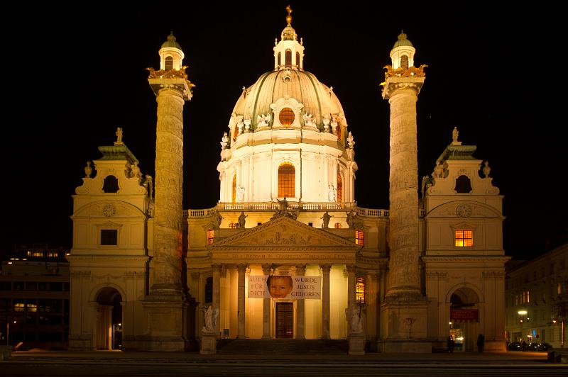 110208_T4213_Wien.jpg - Karlskirche Wien