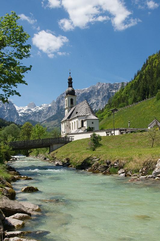 100524_T1333_ToterMann.jpg - Pfarrkirche St. Sebastian in Ramsau