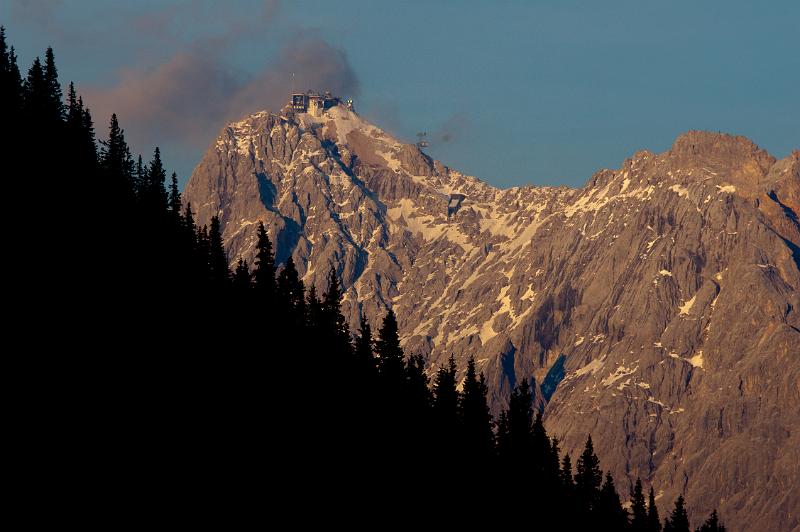 100626_T1499_GruenerUps.jpg - Blick vom Grünen Ups zum Zugspitzgipfel