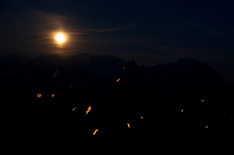 100626_T1532_GruenerUps.jpg - Bergfeuer Ehrwald