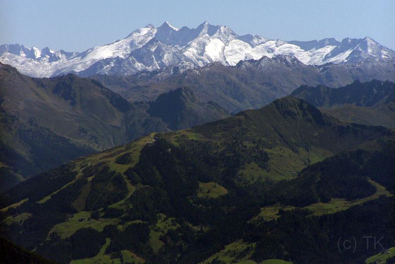P9040066_030904_Guffert_WeisseBerge_cp.jpg - Blick vom Guffert Richtung Süden