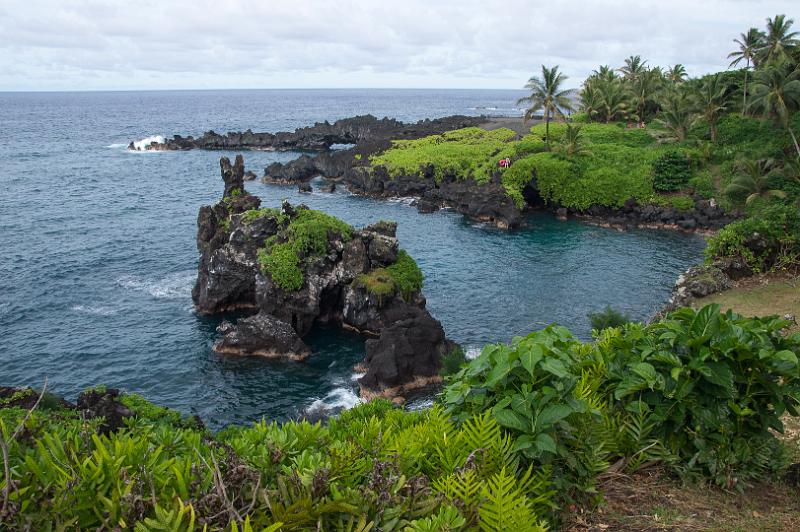 150613_1640_A09829_Hana.jpg - Hana Highway, Waianapanapa Black Sand Beach