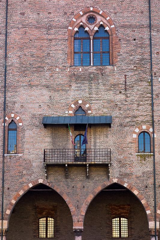 130922_0855_T02236_Mantova_hd.jpg - Mantua, Herzogspalast
