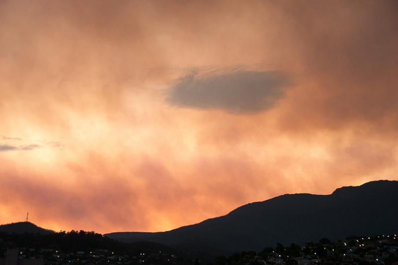 130104_2113_A06923_BrunyIsland.jpg - Hobart, Blick zum Mt. Wellington