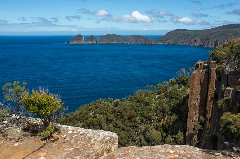 121228_1503_A06318_DevilsKitchen-Bivouac_fhd.jpg - Zwischen Waterfall Bay und Bivouac Bay, Blick zum Cape Hauy